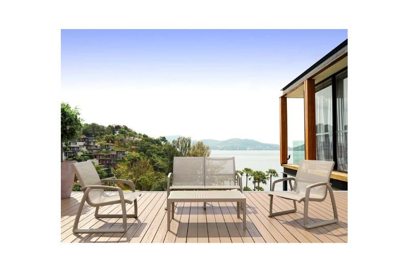 Salon pacific lounge